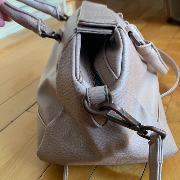 MATT & NAT Pearl Coloured Small Crossbody Bag - Picture 5 of 7